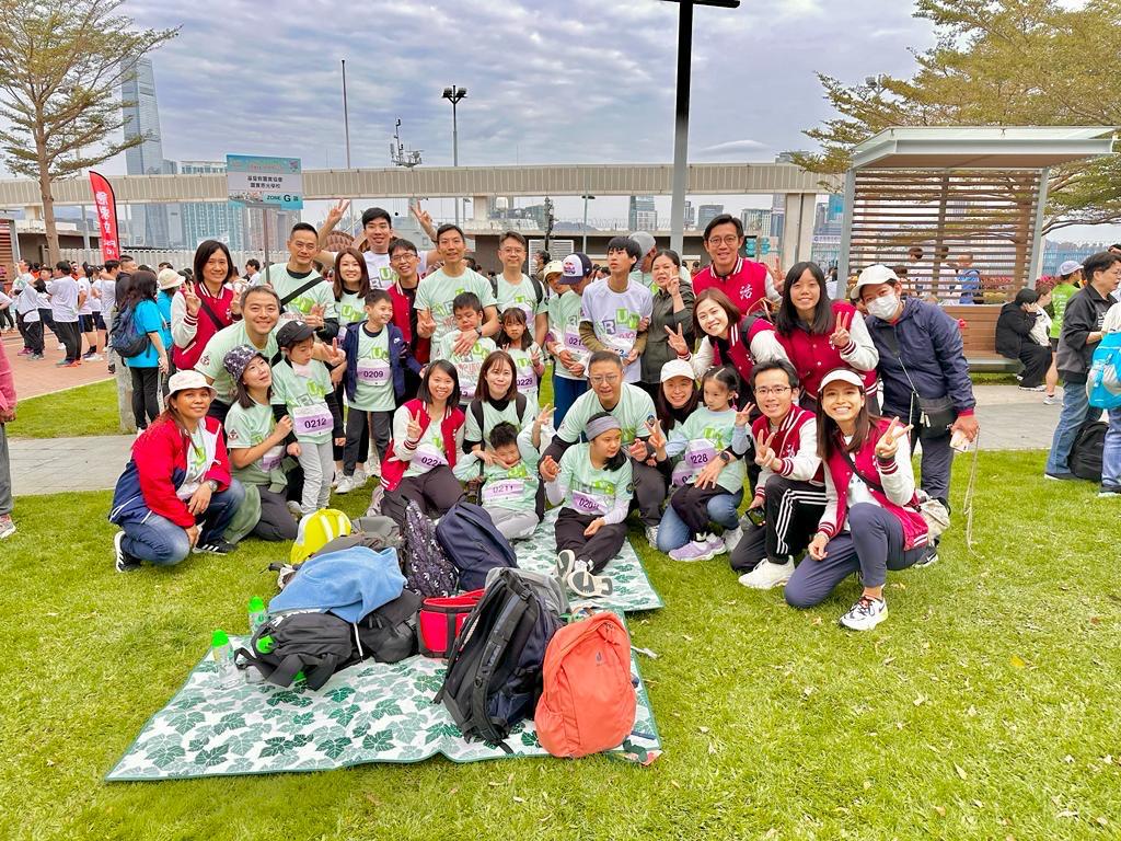 師生家長參加特殊馬拉松賽事 師生家長參加特殊馬拉松賽事